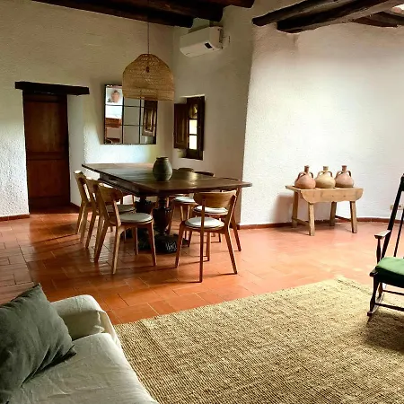 Els Racons Del Castle In Wine Territory Villa