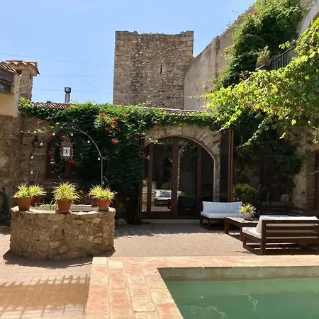 Els Racons Del Castle In Wine Territory * Capmany